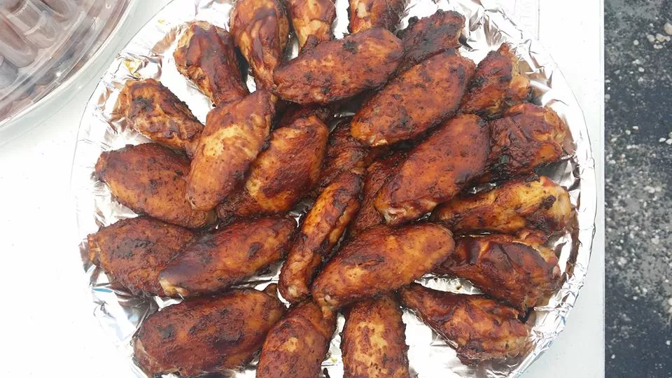 Juicy Chicken Wings, Ready to Serve