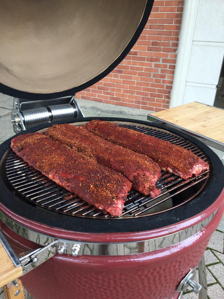 Seasoning up Some Spare Ribs