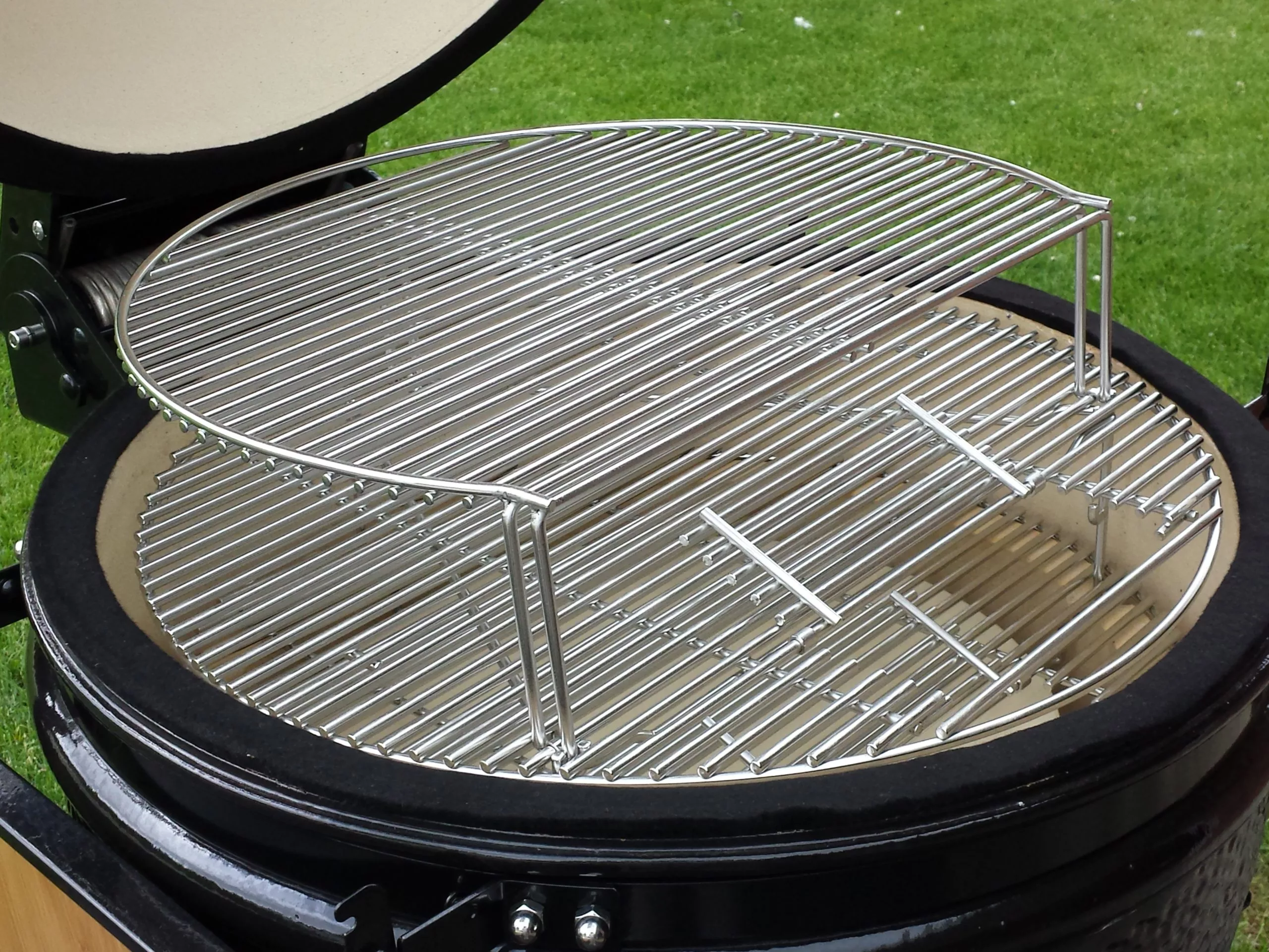Secondary Cooking Grid in a 23" Grill