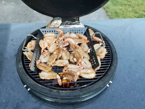 Shrimps roasted on a grill