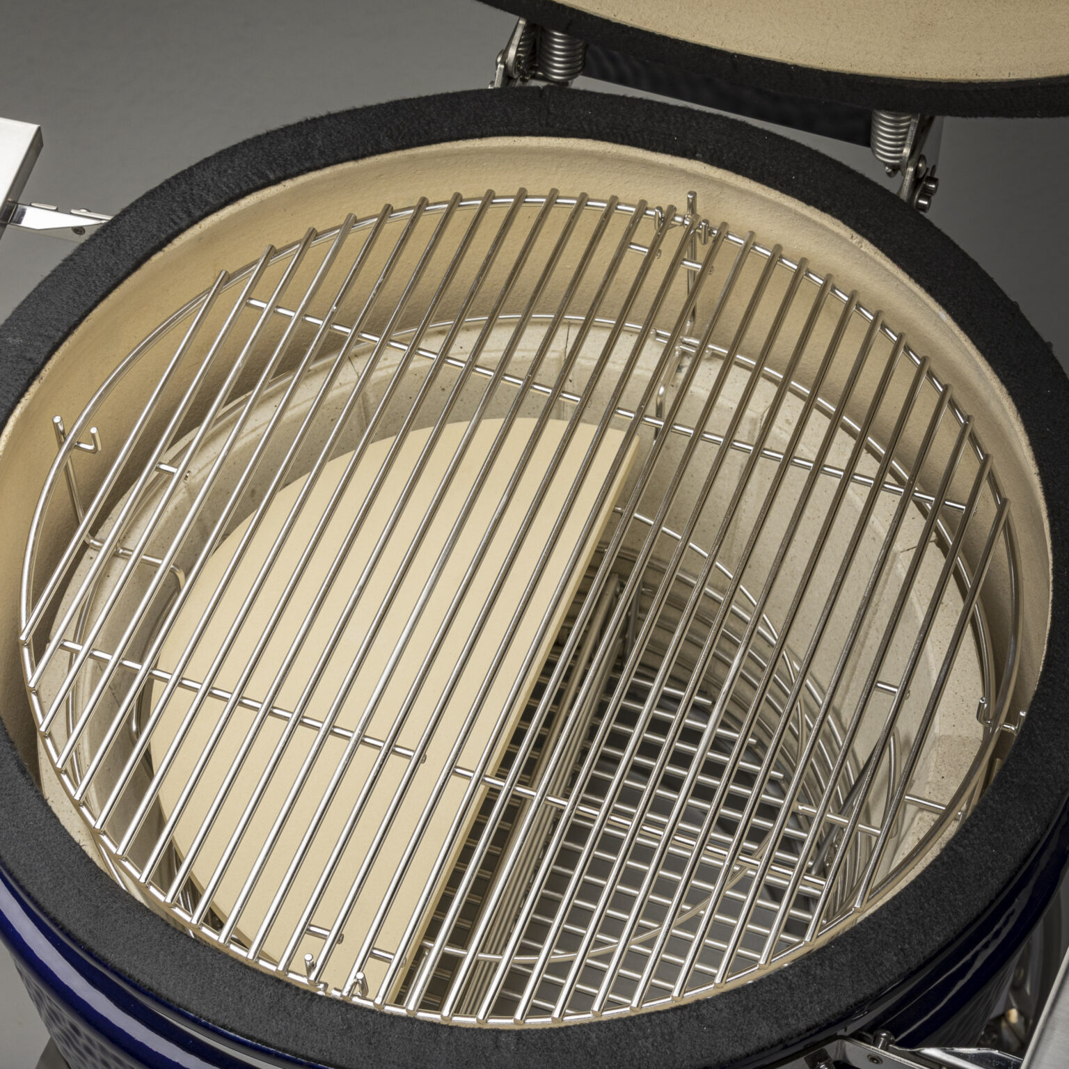 Cooking Grid At Top Half Two Piece Heat Deflector